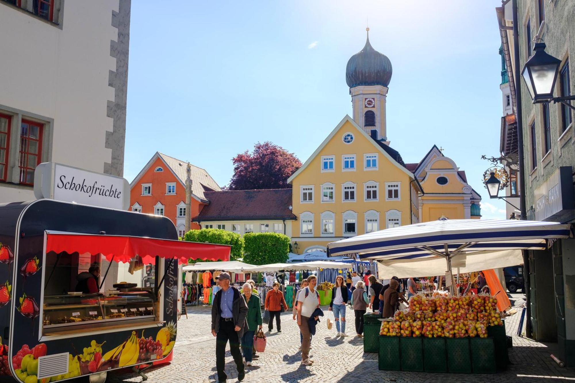 Gemuetliches Ferienhaus Mit Garten Kamin, Eine Separate Ferienwohnung, Neu Renoviert, Ideal Fuer Familien Und Gruppen ايمنستادت ام الغو المظهر الخارجي الصورة